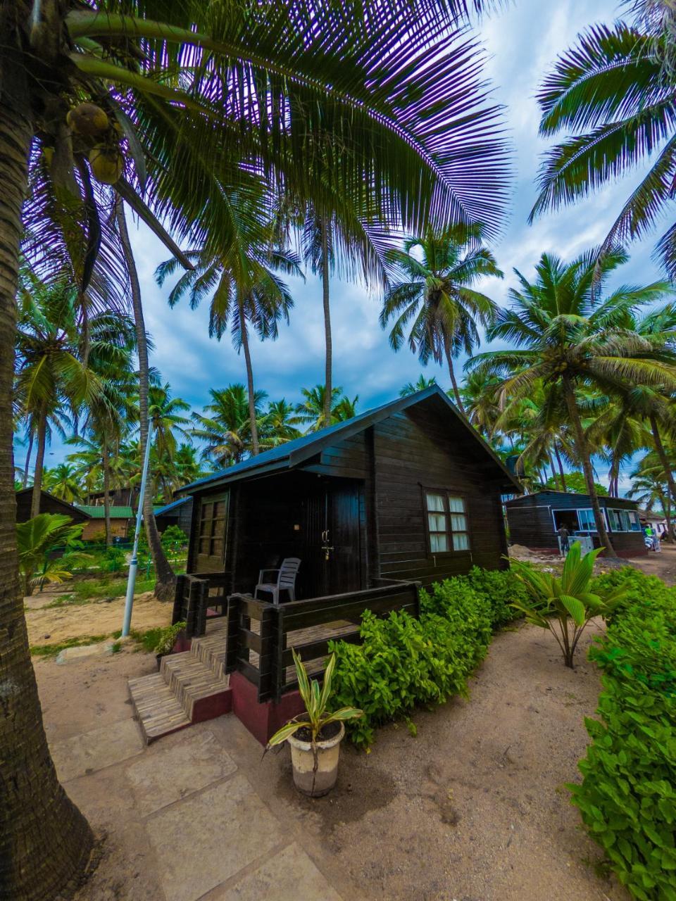 Vista Praia Beach Resort Anjuna Buitenkant foto