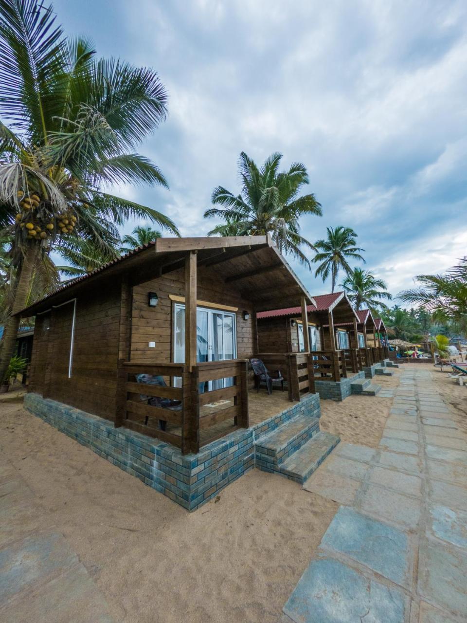 Vista Praia Beach Resort Anjuna Buitenkant foto