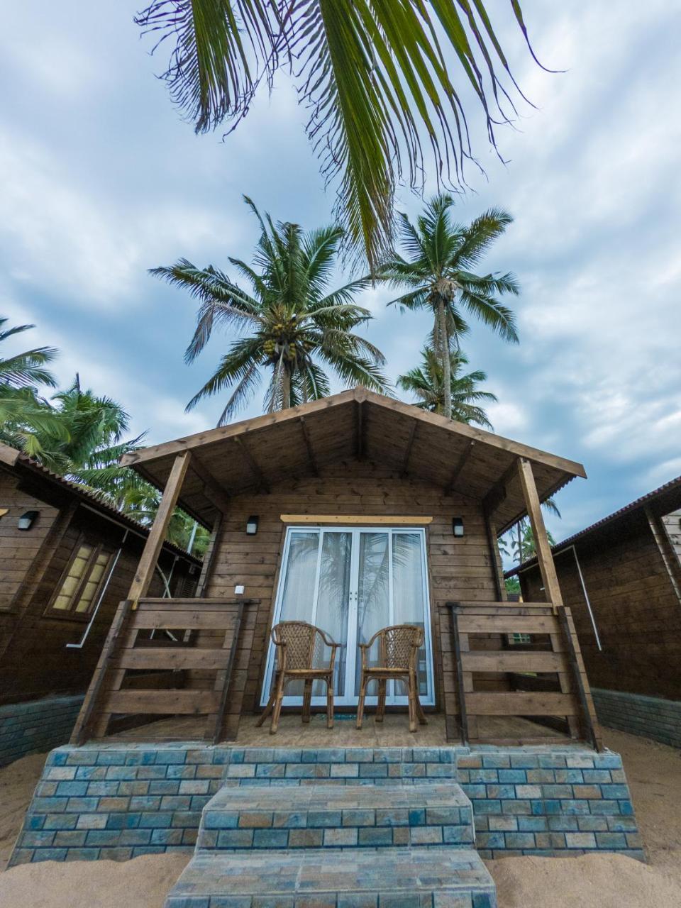 Vista Praia Beach Resort Anjuna Buitenkant foto